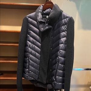 Athleta Stylish Black and Gray Puffer Jacket